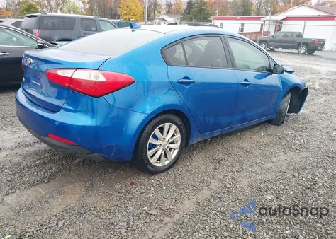2014 Kia Forte Lx z USA, uszkodzony, nr VIN KNAFX4A68E5098833